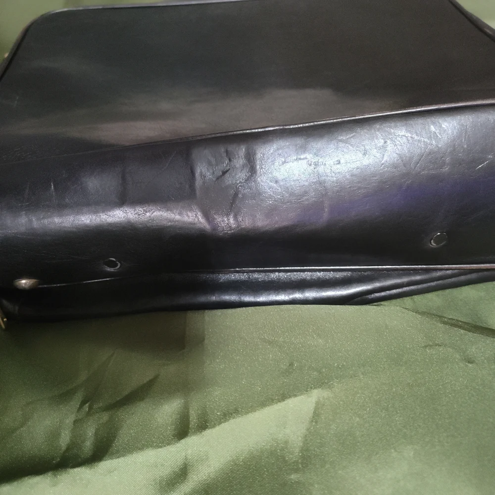 Elegant Black  🌿 Vintage Isanti Genuine Leather Briefcase